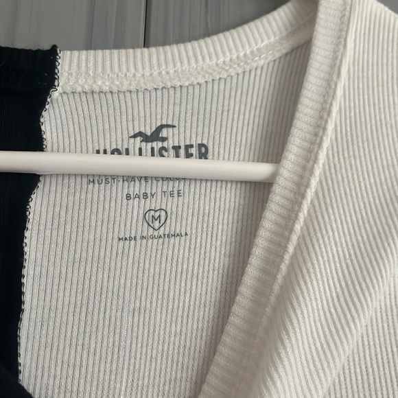 Black and white top - Picture 2 of 2